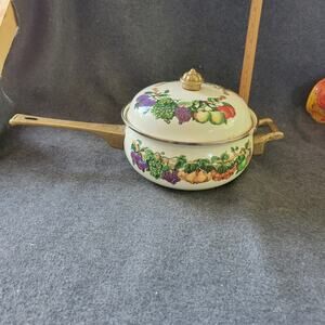 2 Quart Cornucopia Fruit Design Casserole Oven Lid HandlePan solid brass accents